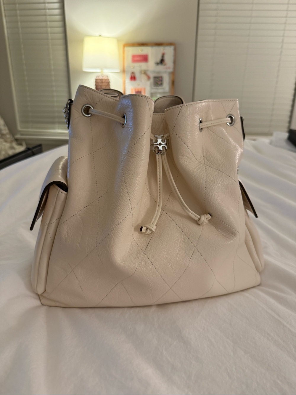 Tory Burch LARGE CHARLIE QUILTED DRAWSTRING SHOULDER